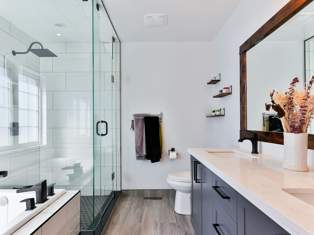 Doors, Windows & Glass service in Doha